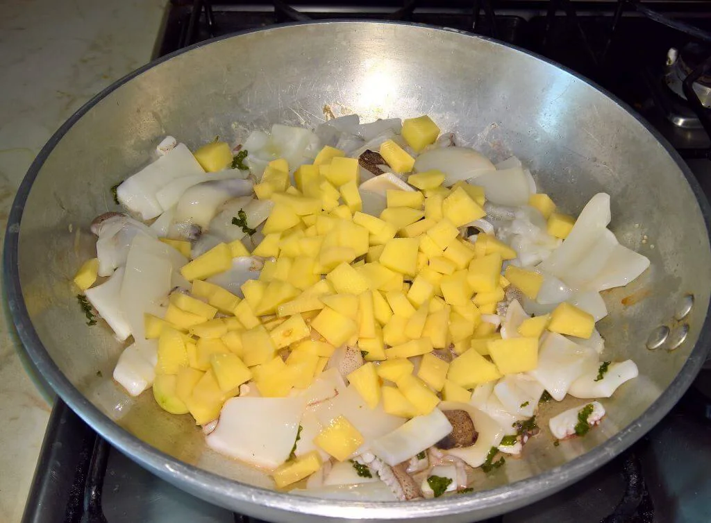 pasta epatate con calamari